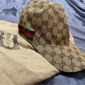 Authentic Gucci Original GG Canvas Baseball Hat